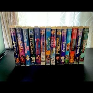 Lot of 14 Disney VHS movies including 2 Black Diamond Classics